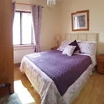 Grange House לינה וארוחת בוקר 3*